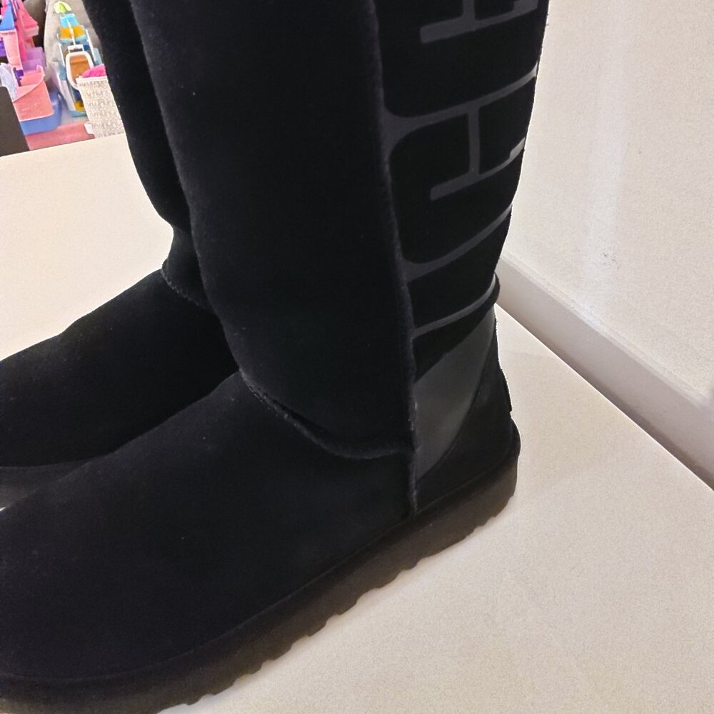 Tall Ugg Boots - Picture 7 of 11